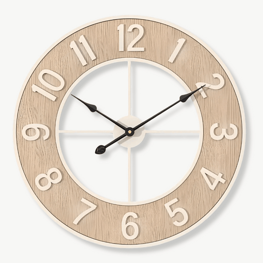 Skandinavische Wanduhr aus Naturholz