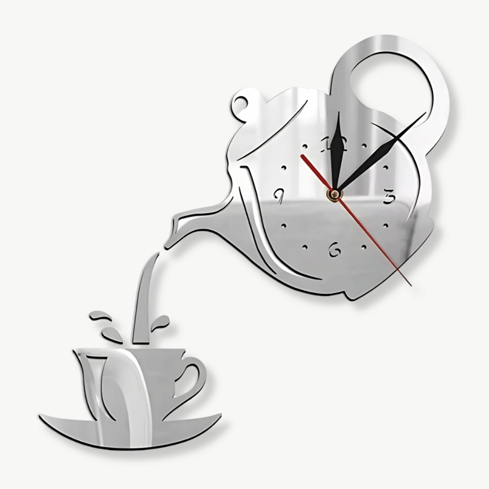 Wanduhr mit Tasse & Teekanne