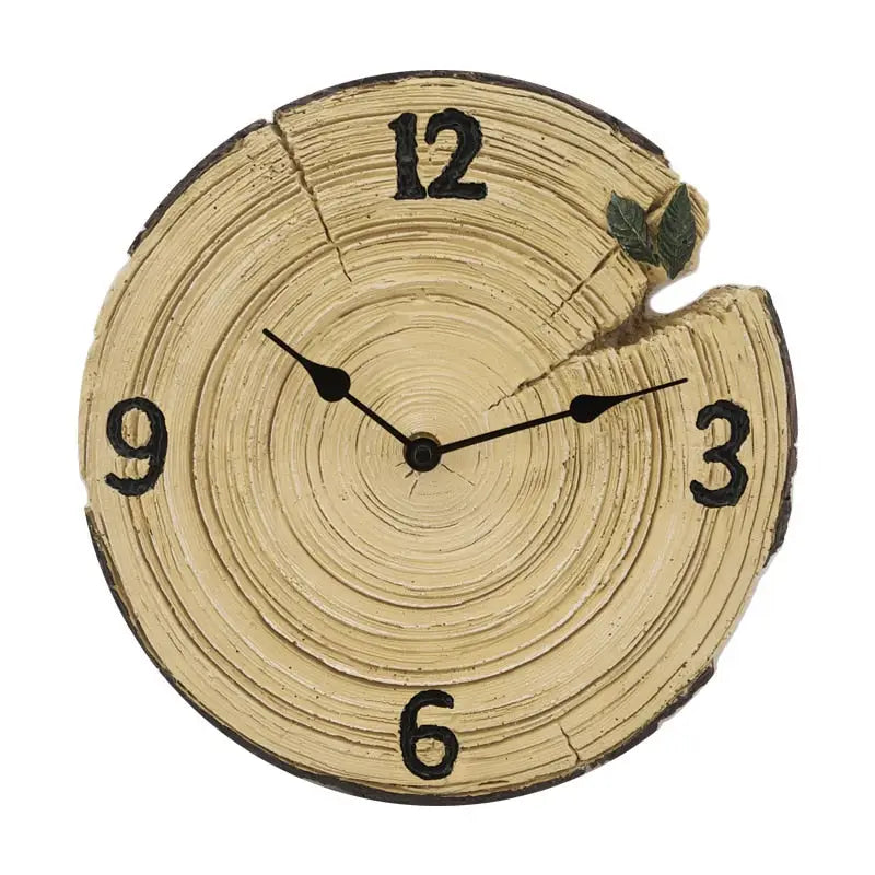Rustikale Baumstamm-Wanduhr