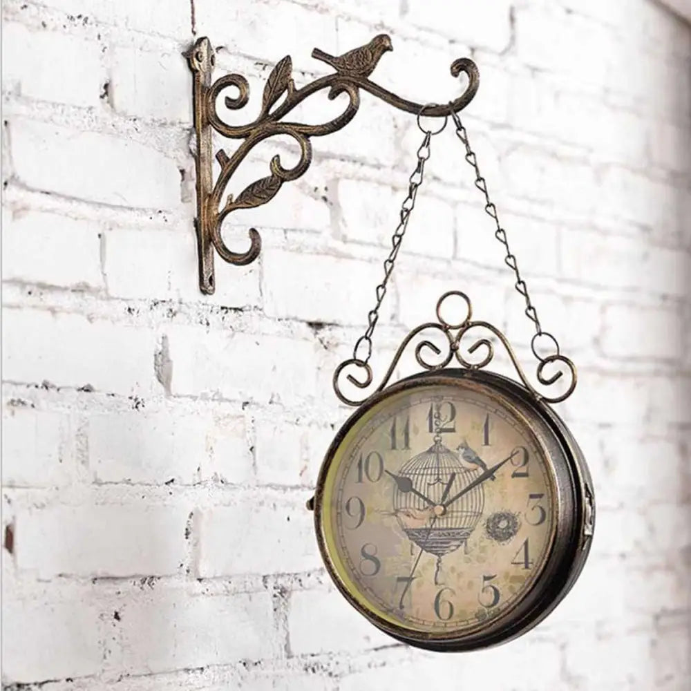 Doppelseitige antike Uhr