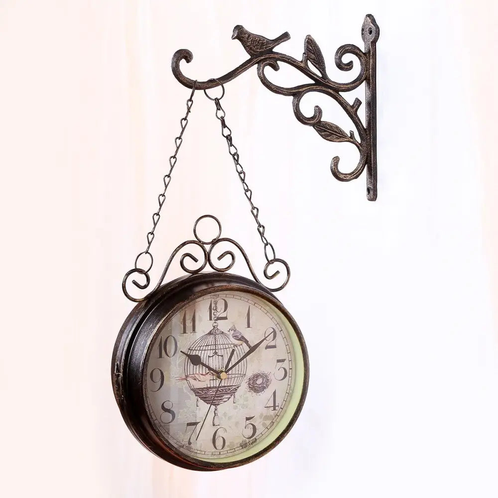 Doppelseitige antike Uhr