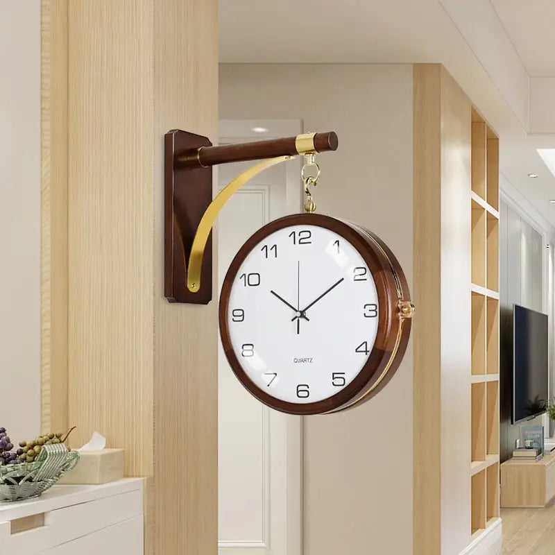 Doppelseitige Uhr zur Wohnzimmerdekoration