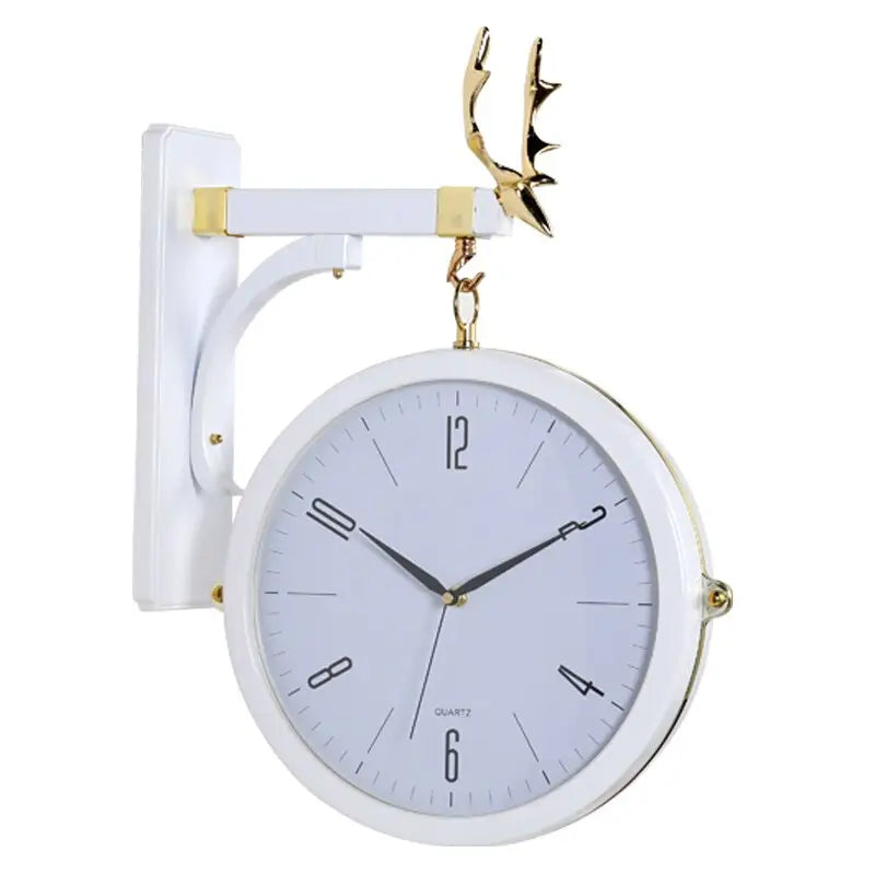 Moderne Doppelseitige Uhr
