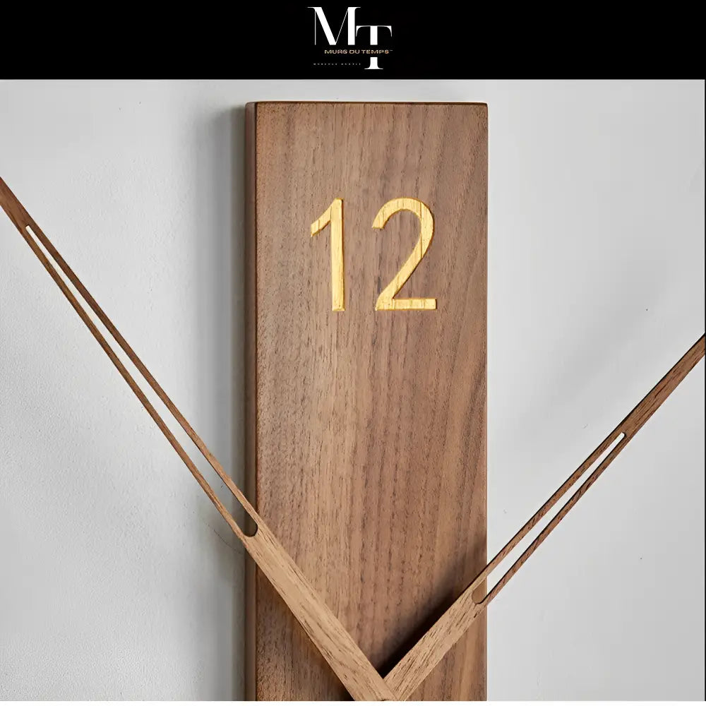Moderne Wanduhr Massivholz