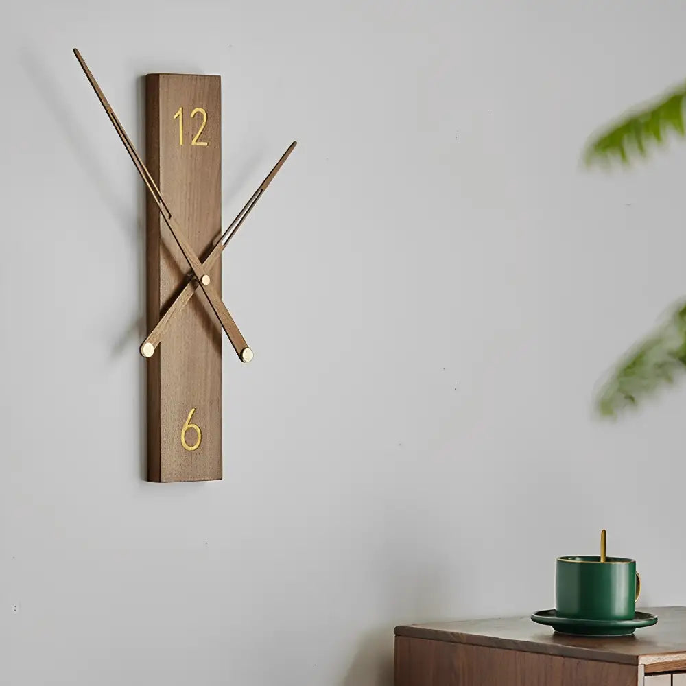 Moderne Wanduhr Massivholz