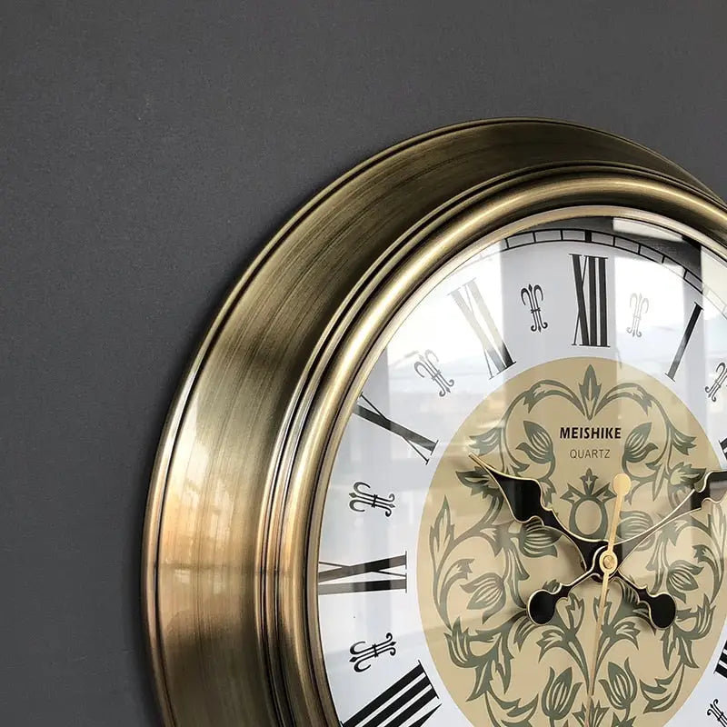 Alte barocke Wanduhr