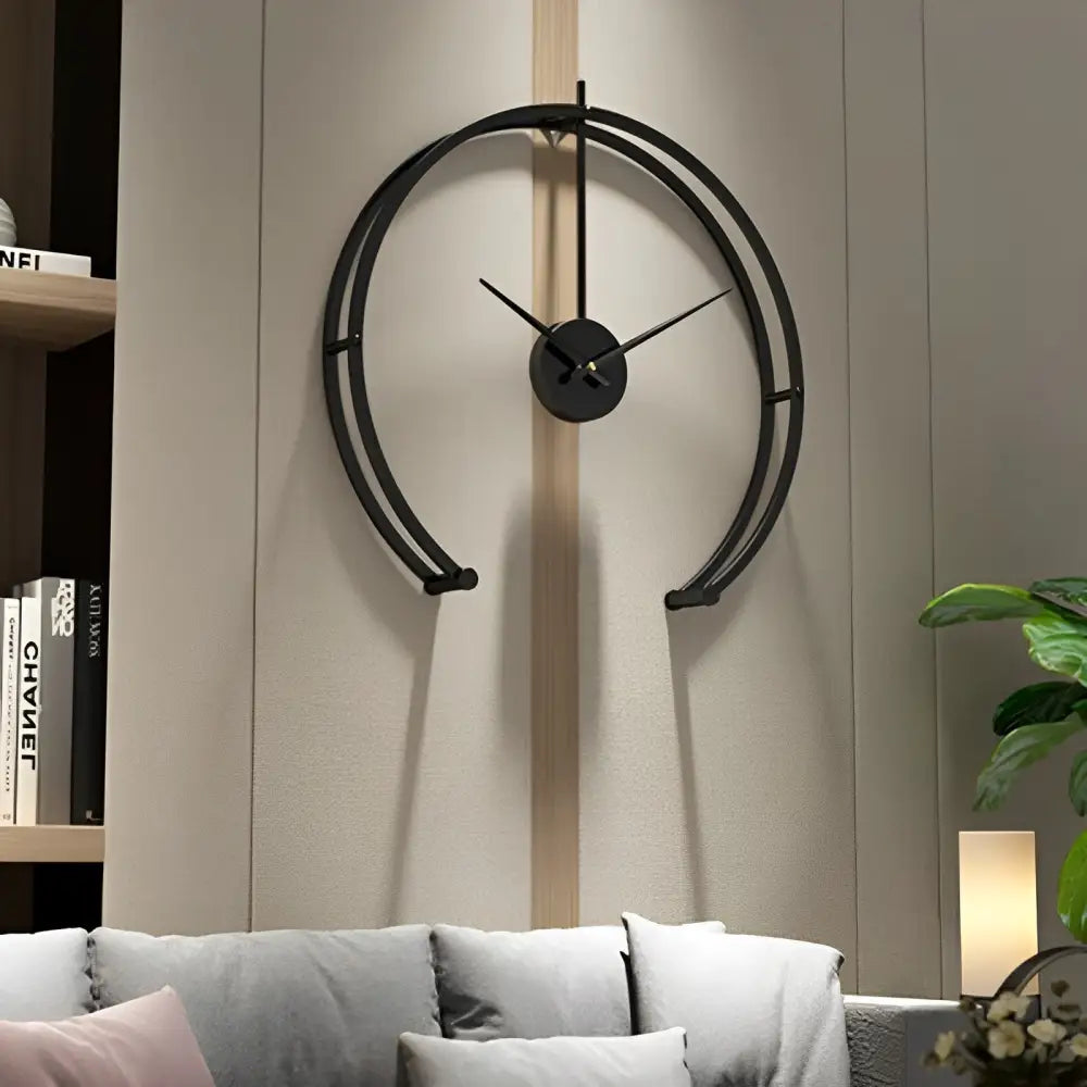 Wanduhr offener Kreis