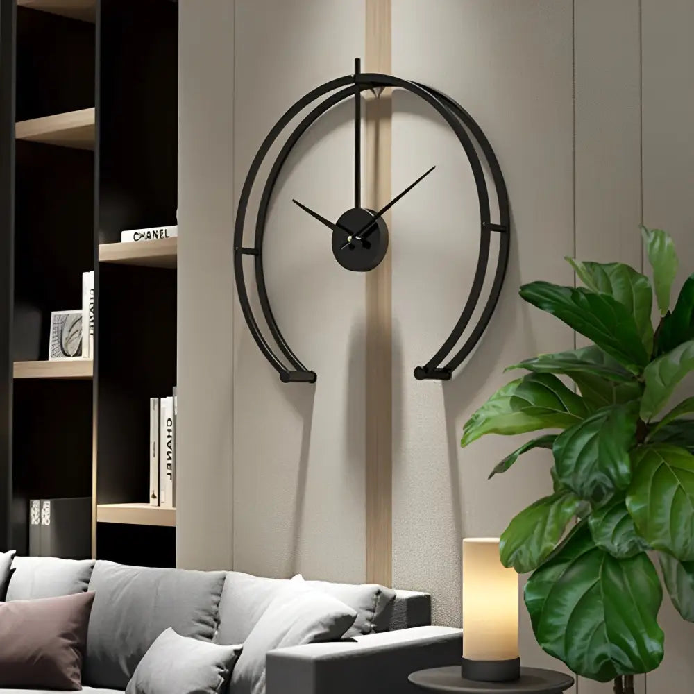 Wanduhr offener Kreis