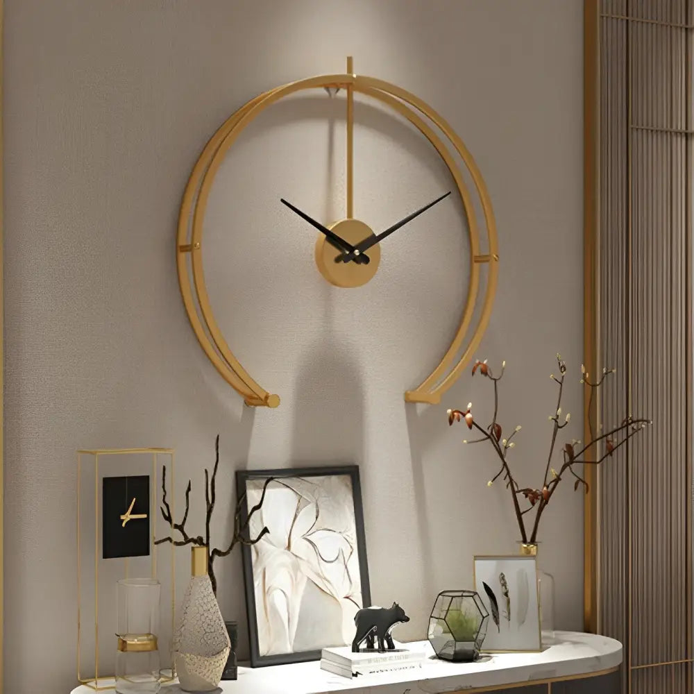 Wanduhr offener Kreis