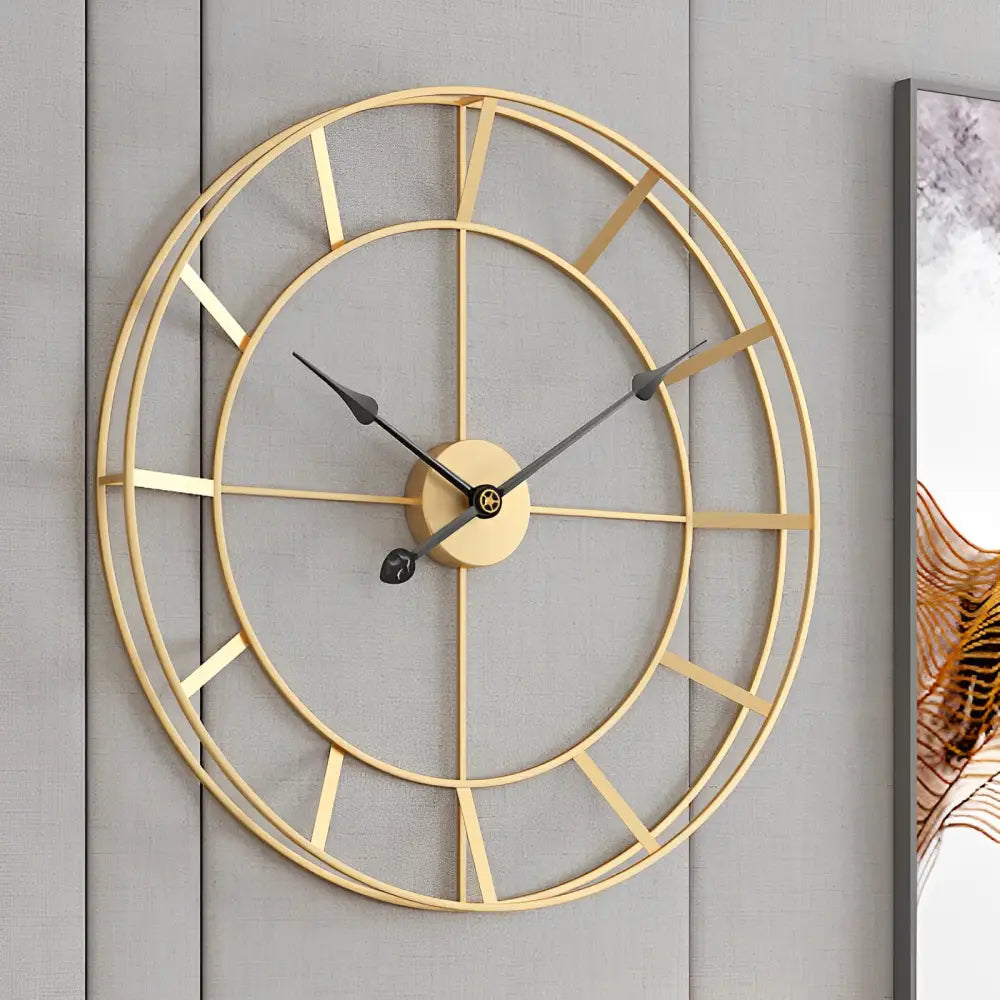 Minimalistisches Design Goldene Wanduhr