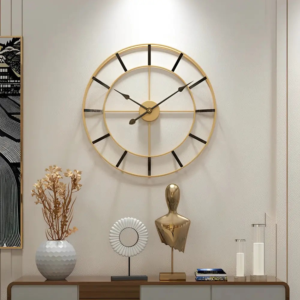 Minimalistisches Design Goldene Wanduhr