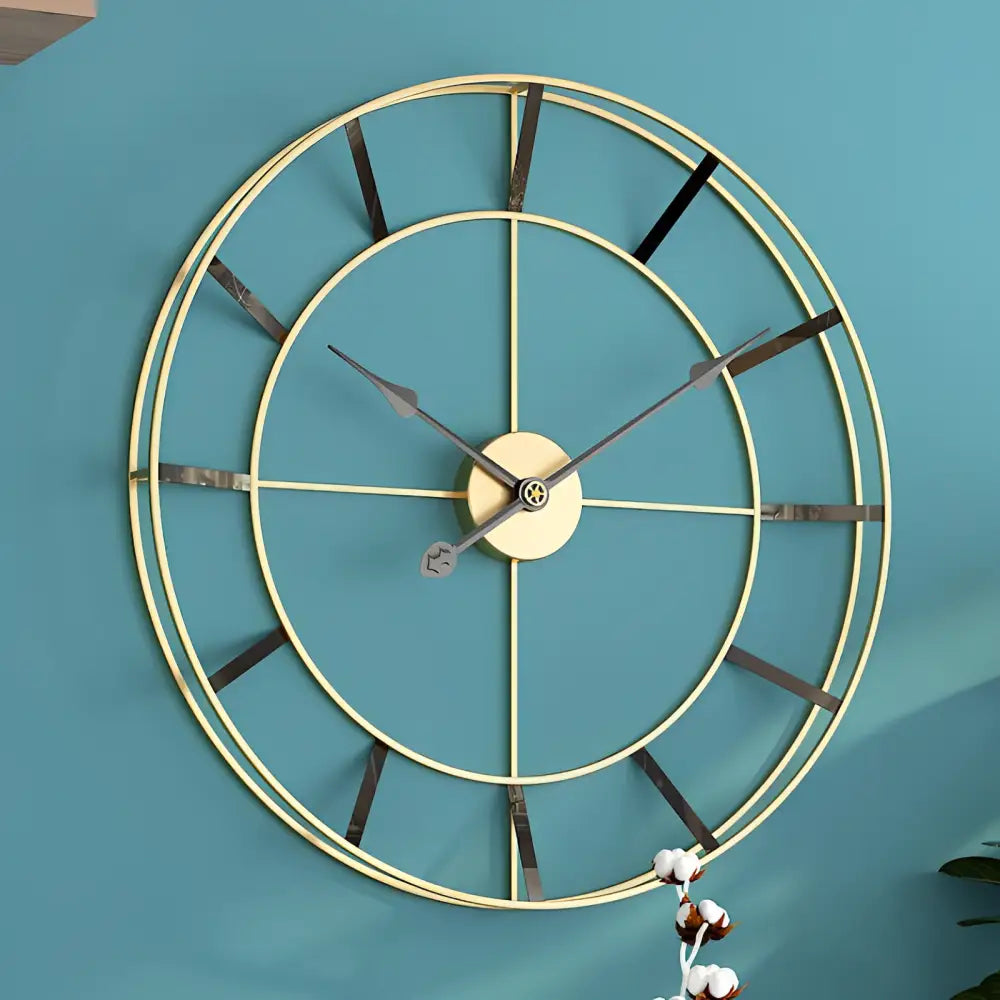Minimalistisches Design Goldene Wanduhr