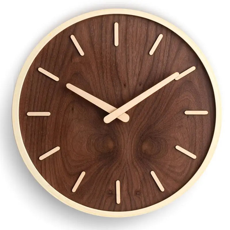 Wanduhr aus Nussbaumholz