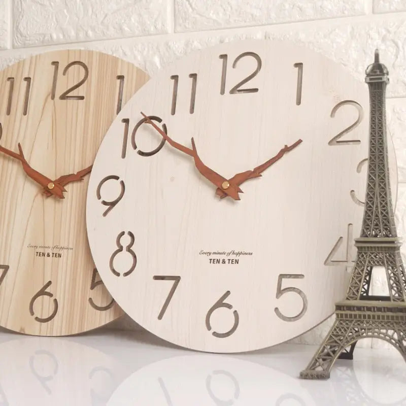 Wanduhr aus Bambusholz