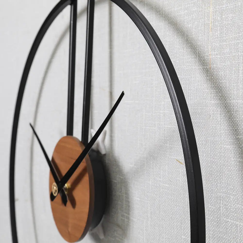 Wanduhr Hängender Kreis