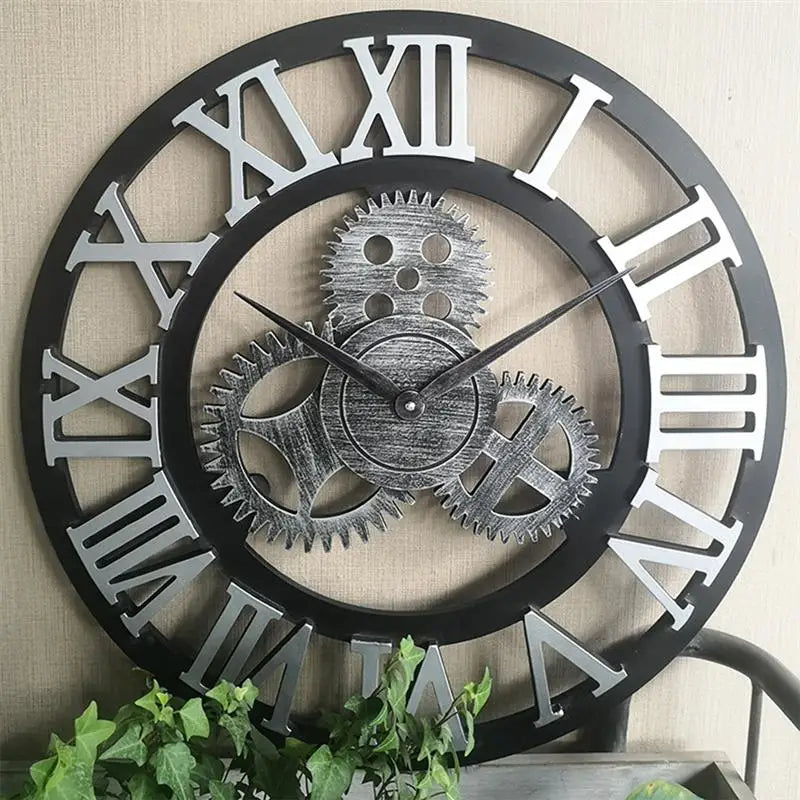 Große Wanduhr