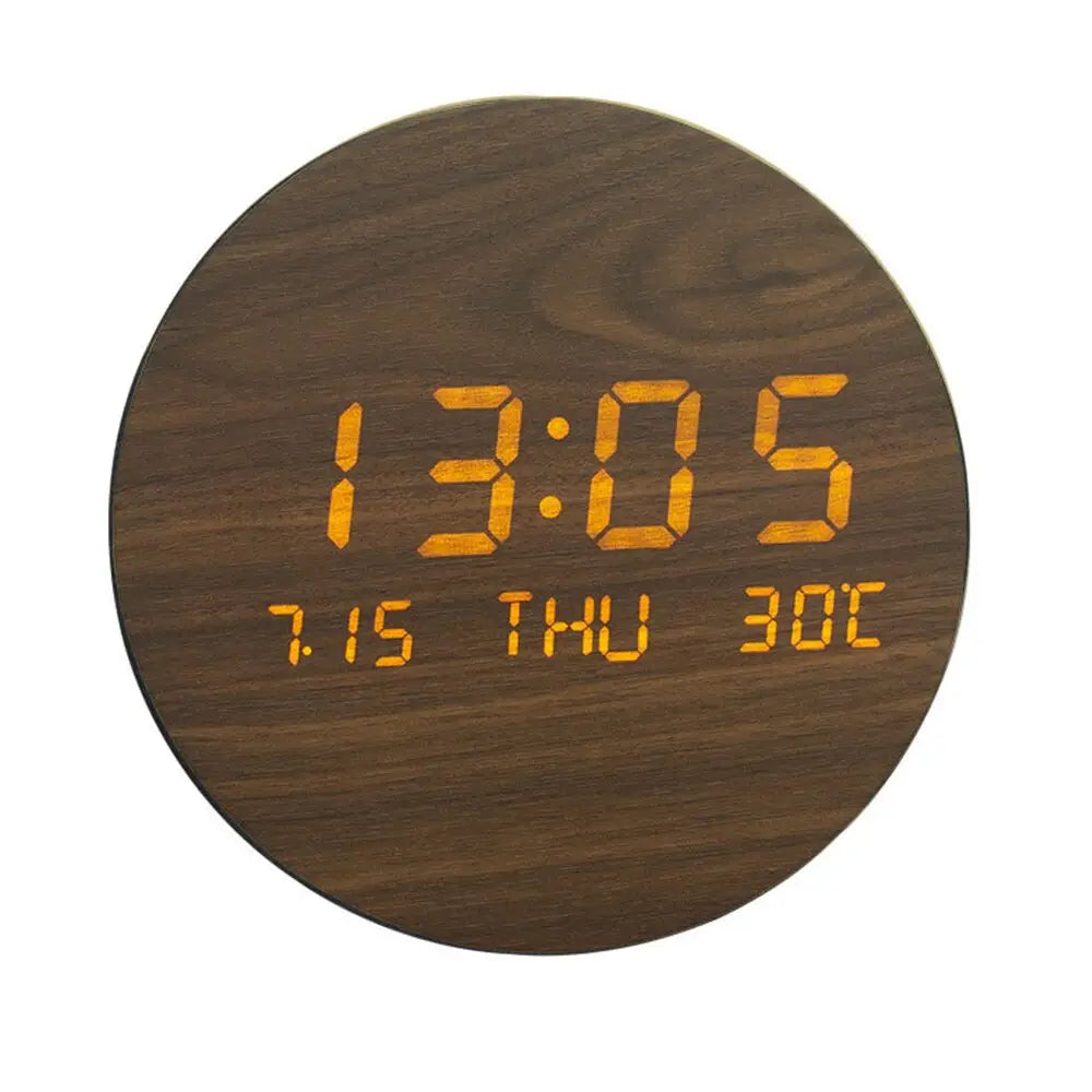 Wanduhr aus Massivholz mit LED