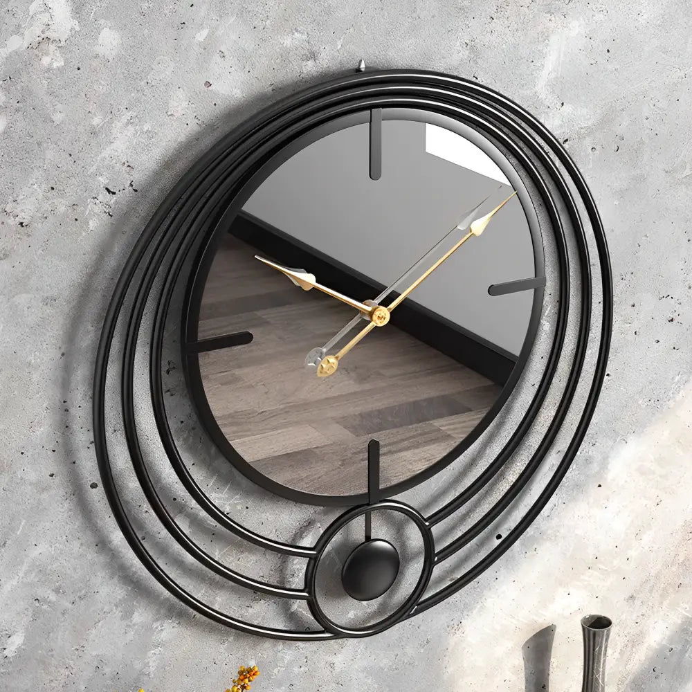 Wandspiegeluhr & Kreisdesign