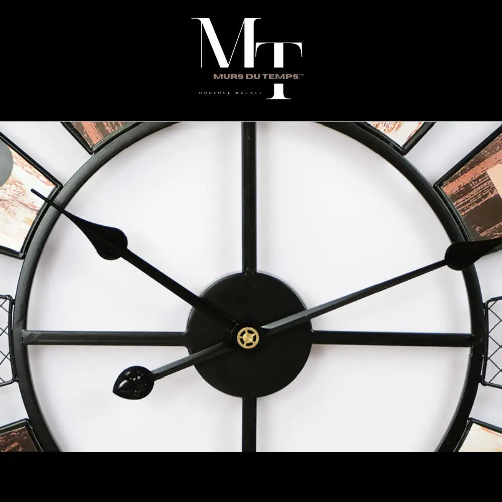 Bunte Industrielle Wanduhr