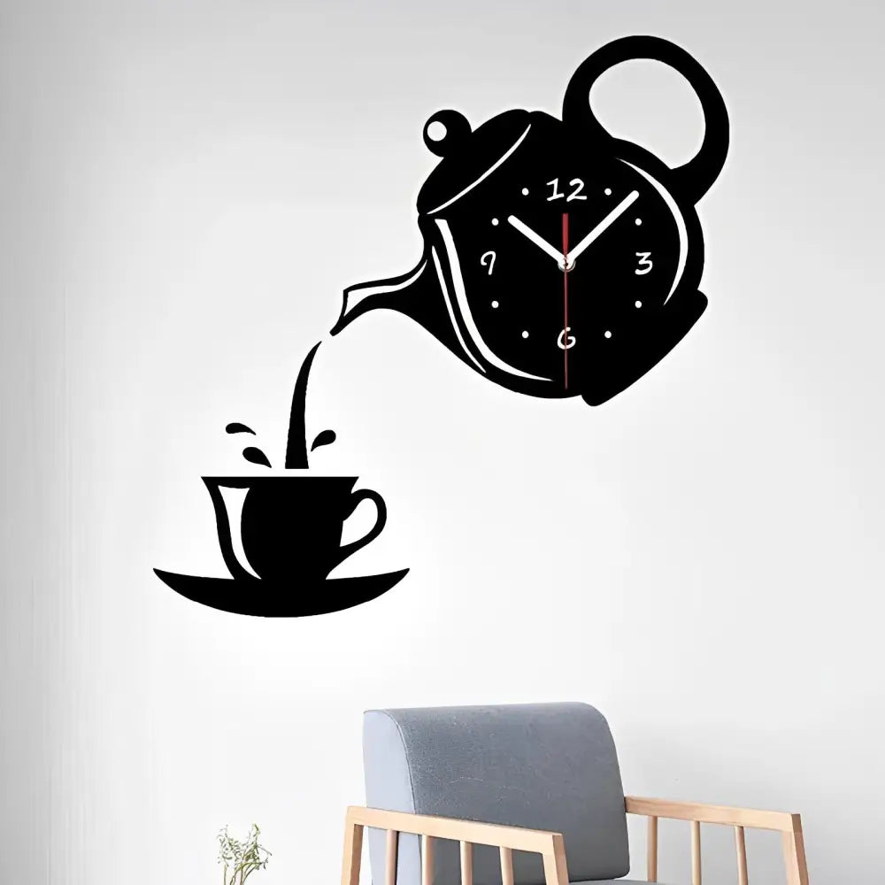 Wanduhr mit Tasse & Teekanne