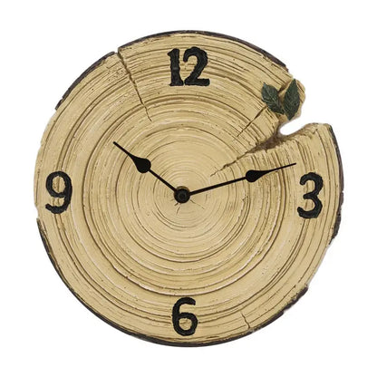 Rustikale Baumstamm-Wanduhr