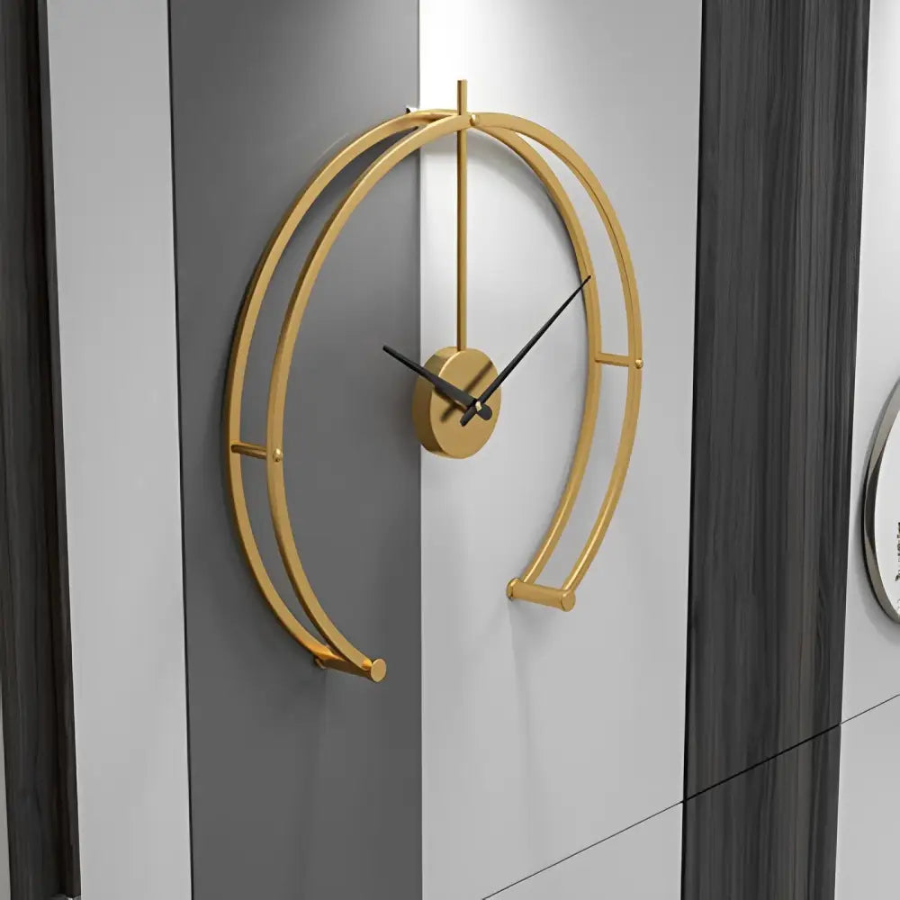 Wanduhr offener Kreis