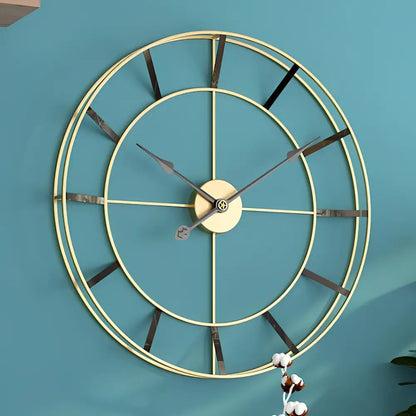 Minimalistisches Design Goldene Wanduhr