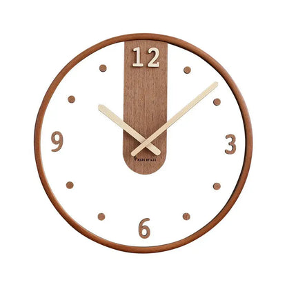 Originelle Wanduhr aus Holz